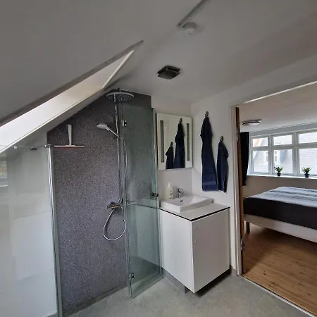 In エスビャール